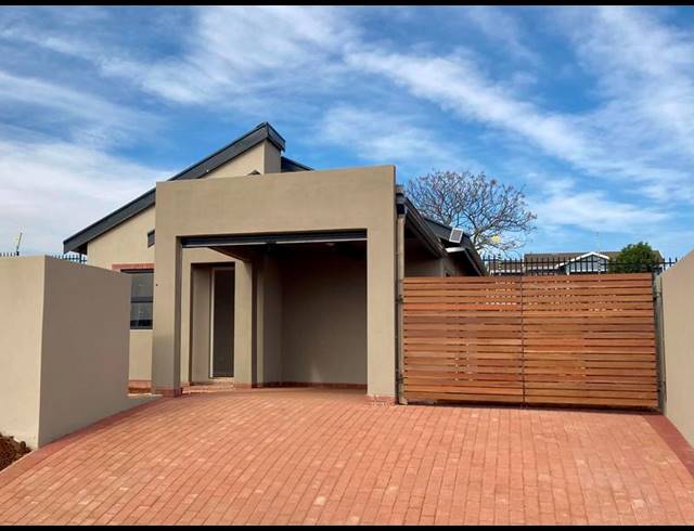 3 BEDROOM HOUSE FOR SALE IN BISHOPSTOWE